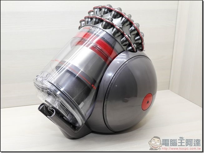 Dyson-Cinetic-Big-Ball-04