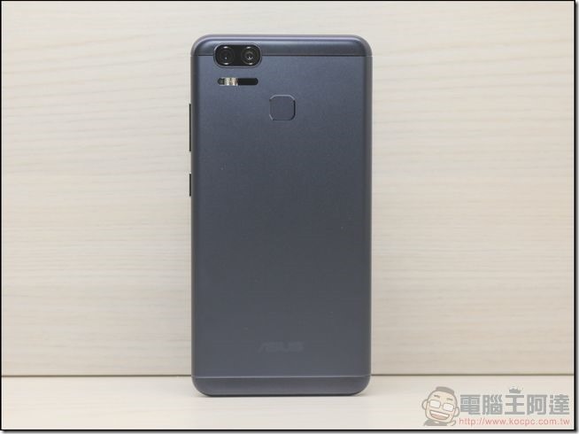 ASUS-ZenFone3-Zoom-開箱-16