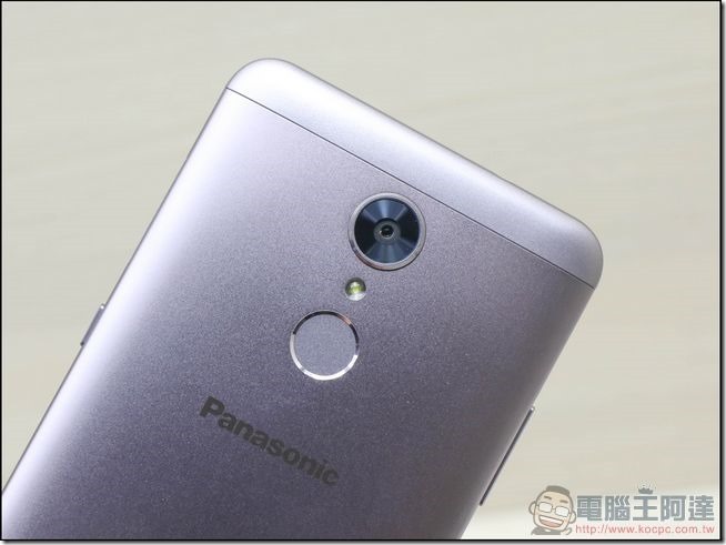 Panasonic ELUGA WE 開箱 -15