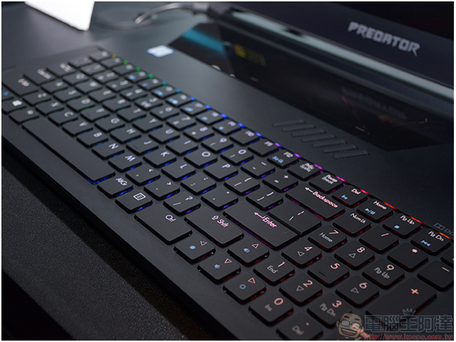 Acer Predator Triton 700 輕薄電競筆電，搭載 Nvidia GTX1080Max-Q，預計 8 月上市 - 電腦王阿達