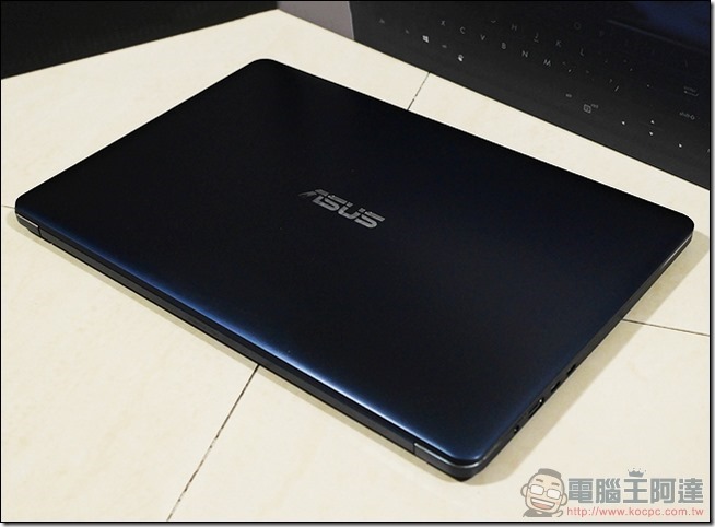 ASUS ZenBook Pro UX550 開箱 -09