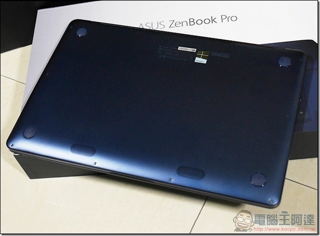 ASUS ZenBook Pro UX550 開箱 -22