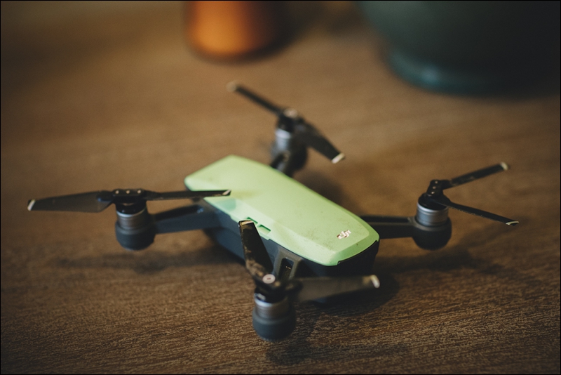 DJI Spark 韌體 更新，增加 180 度全景拍攝模式、手勢錄影等功能 - 電腦王阿達