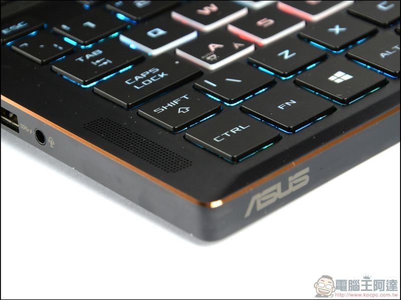 ROG Zephyrus GX501 開箱 -19