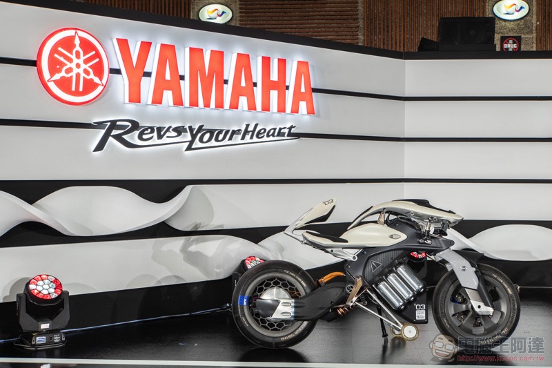 《 2019 國際重型機車展 》本週末騎乘樂趣超展開，YAMAHA 自動駕駛機車現身會場！ - 電腦王阿達