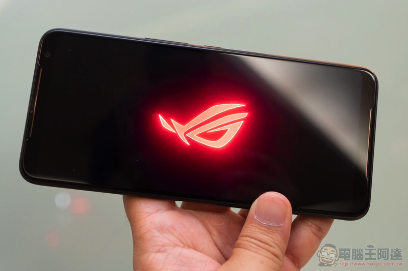 ASUS ROG Phone II 發表動手玩：更「Switch」的電競手機 - 電腦王阿達