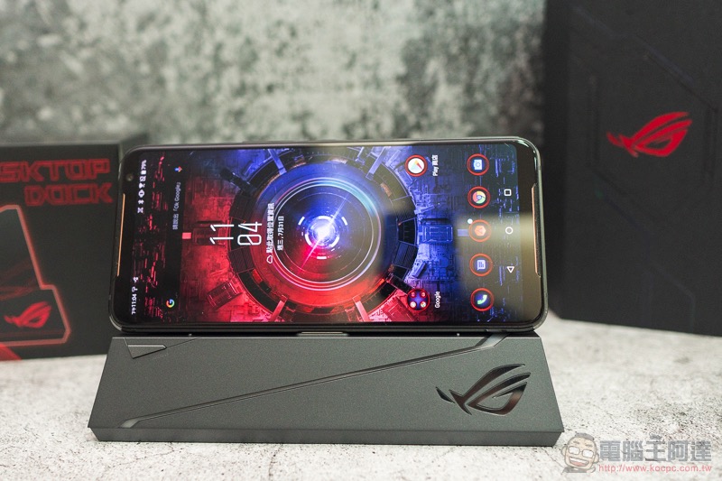 電競手機的完全體 ROG Phone II 大全套 開箱 動手玩（評價 評測 跑分） - 電腦王阿達