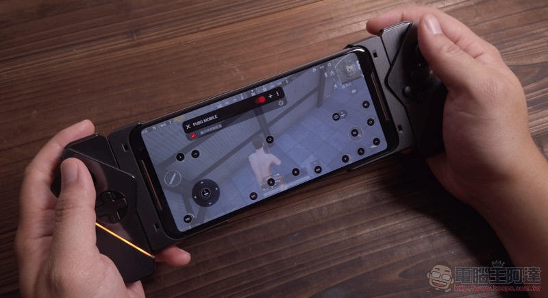 ROG Phone II 遊戲體驗報告 ：找到你的電競 Style（同場加映：1TB 版紳士黑旗艦新色動眼看） - 電腦王阿達