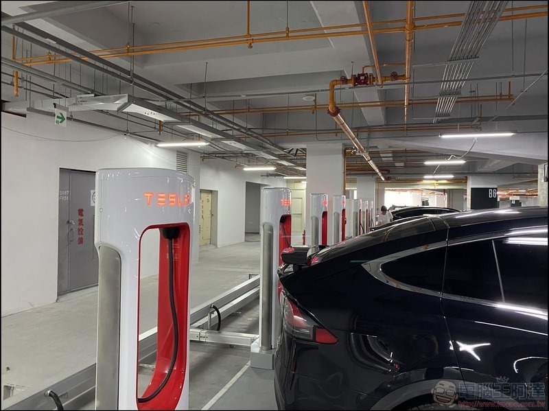 台南市美術館 2 館 Tesla  V3  超級充電站 - 05