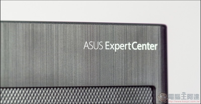 ASUS ExpertCenter D9 Tower (M900TA) 開箱 - 03