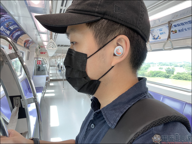 realme Buds Air 2 Neo 開箱、動手玩｜敢越級再延續，同價位首款主動降噪真無線藍牙耳機！通透模式通勤更安全（同場加映：realme Buds Air 2 外觀比較） - 電腦王阿達