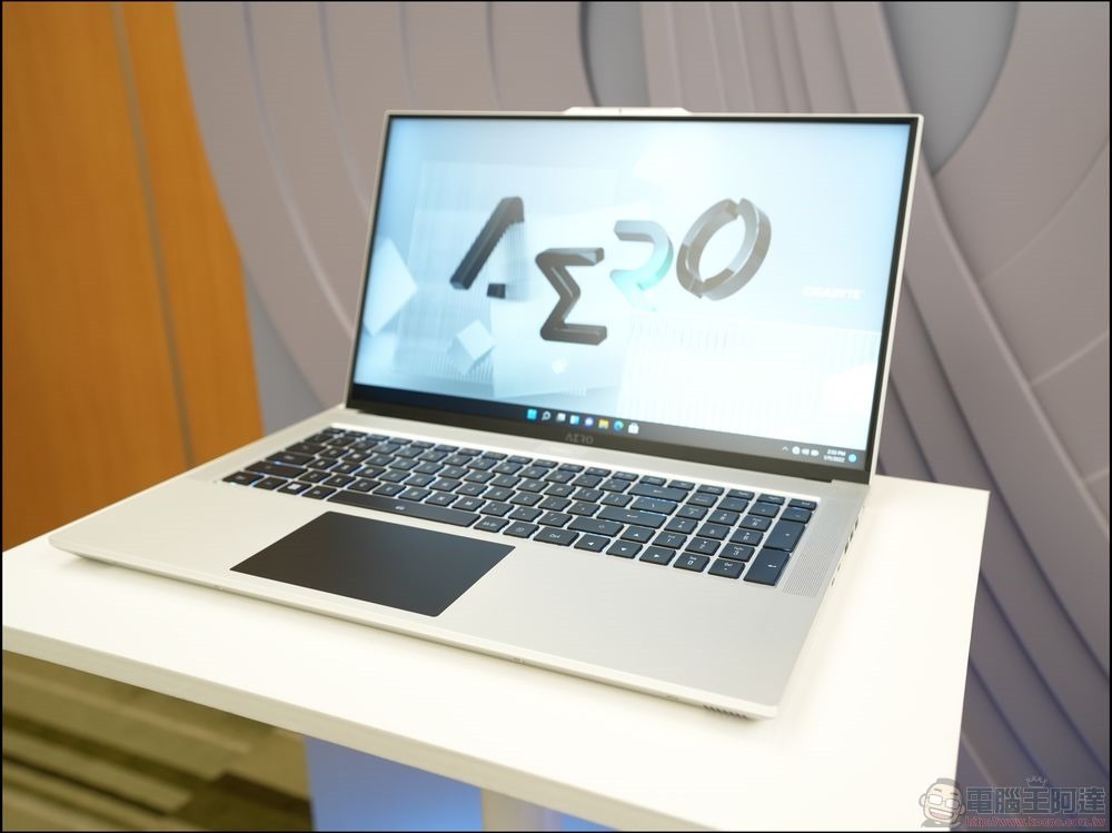 技嘉科技推出採用Intel第12代處理器與 RTX30 顯卡的 AOROUS 電競筆電與 AERO 創作者筆電 (8)