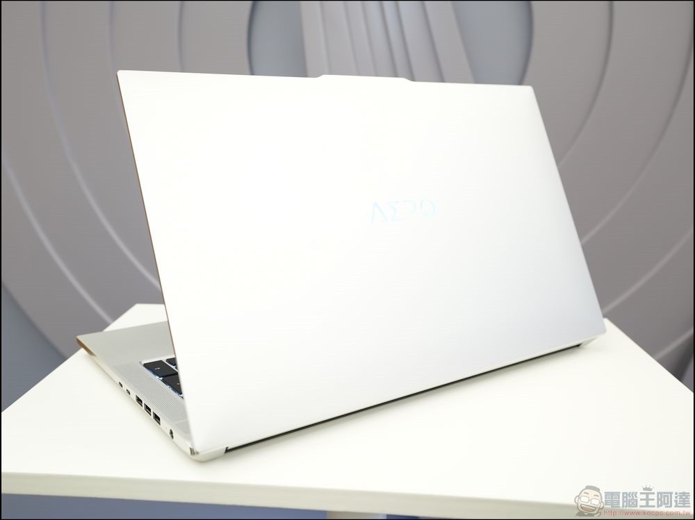 技嘉科技推出採用Intel第12代處理器與 RTX30 顯卡的 AOROUS 電競筆電與 AERO 創作者筆電 (11)