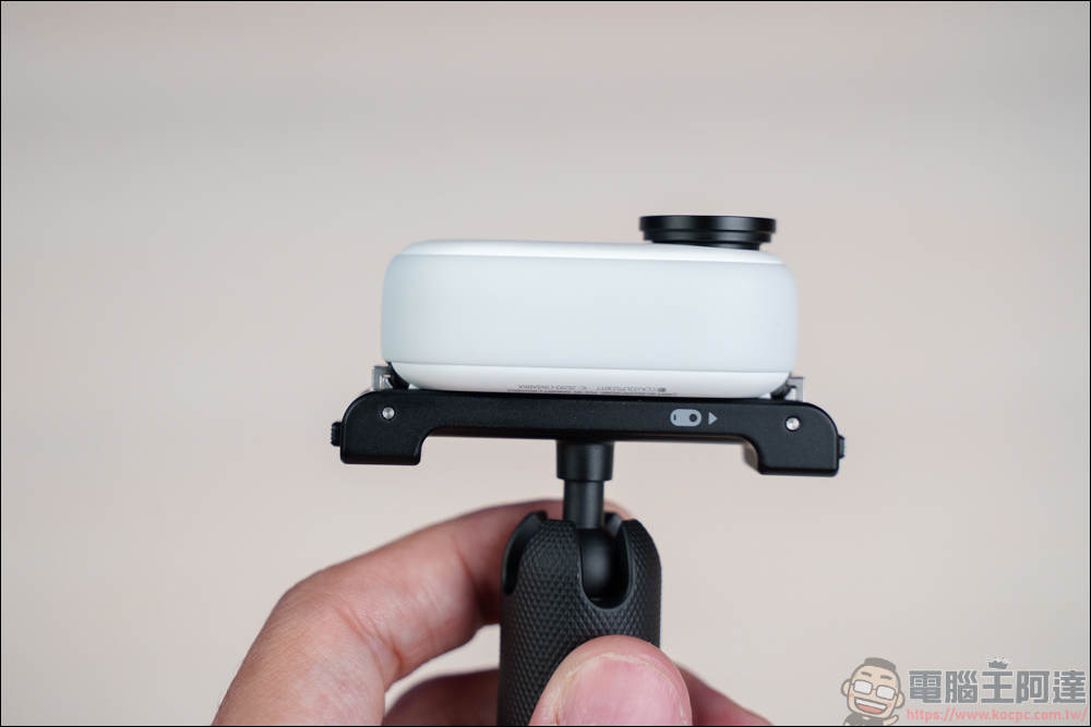 Insta360 GO 3 開箱：終極型態、近乎完美的小巧全功能防震運動相機 - 電腦王阿達