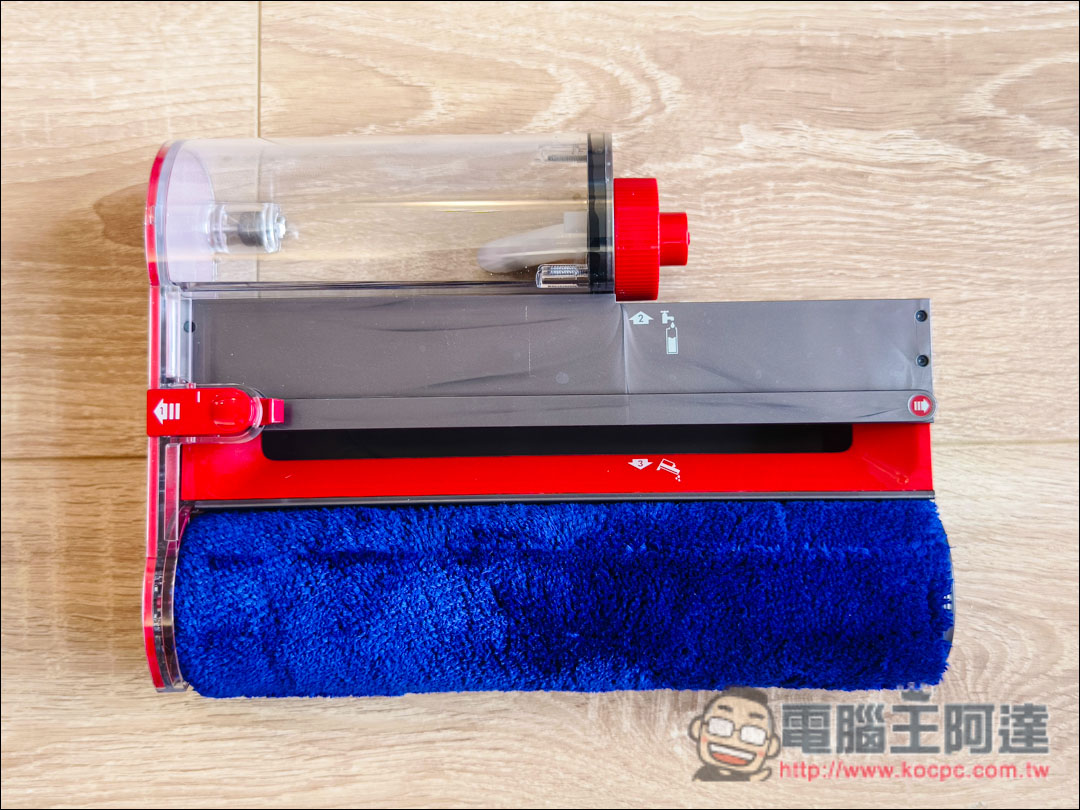 Dyson V12s Detect Slim Submarine 乾濕全能洗地吸塵器開箱：可乾吸、洗地的黑科技掃地神器 - 電腦王阿達