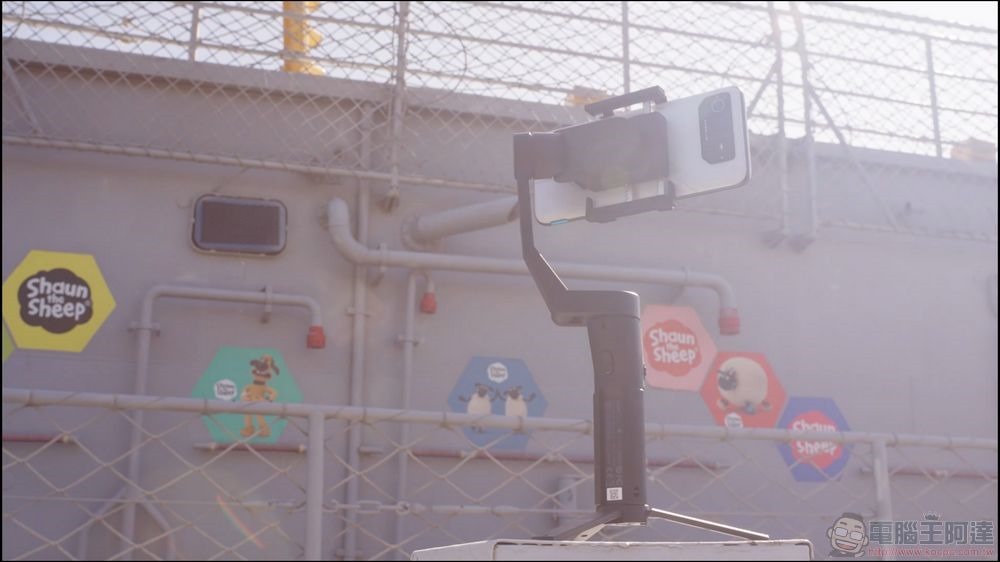 ASUS ProArt Gimbal 手機三軸穩定器：搭載AI與電動夾爪，拍攝專業影片就是這麼簡單 0-11 screenshot