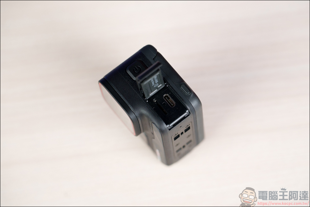 Insta360 Ace Pro 開箱實測：結合 AI、徠卡與超大感光元件，當前最強運動相機 - 電腦王阿達