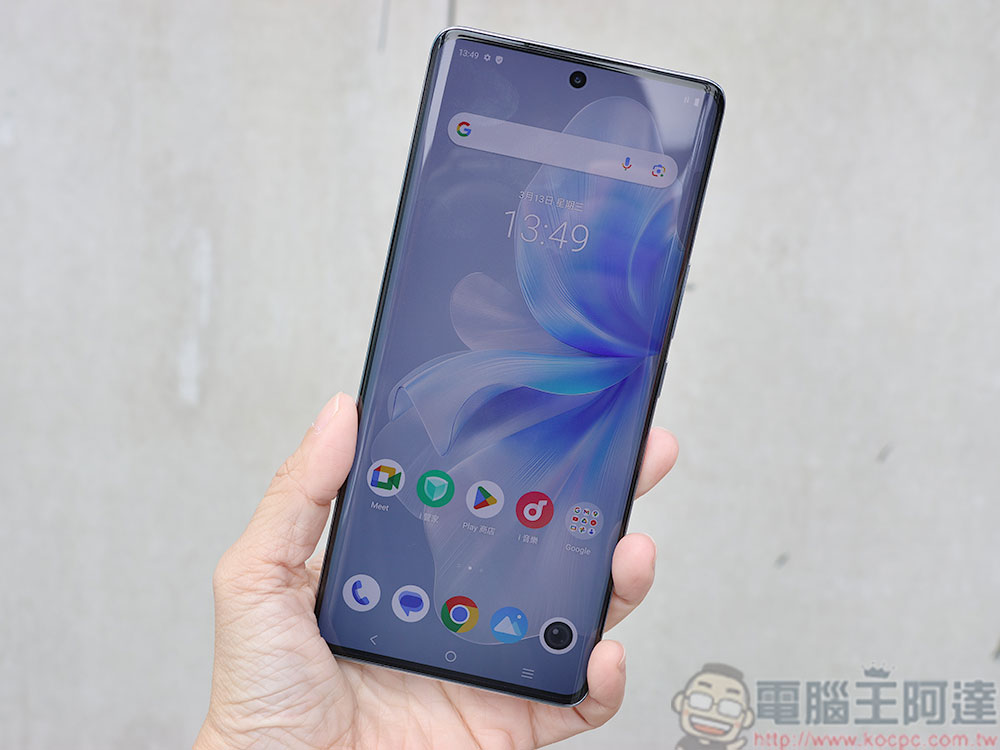 vivo V30 系列人像旗艦在台推出，雙色光環綻放你的自信美 - 電腦王阿達