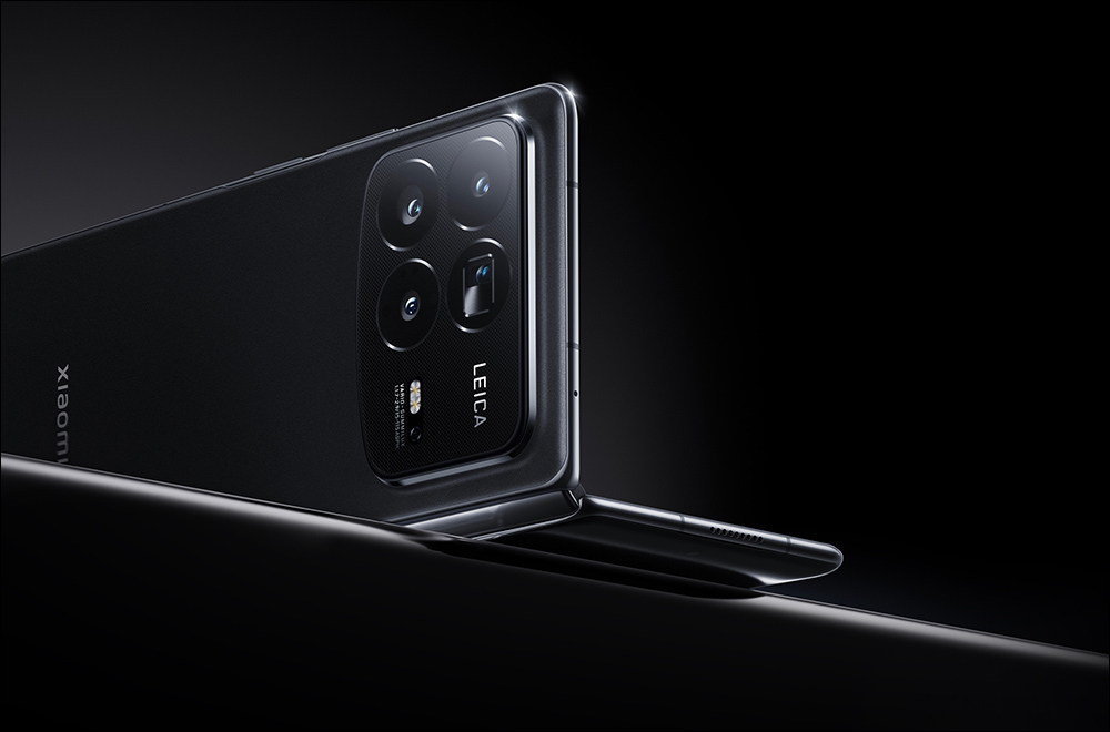 Xiaomi MIX Fold 4 折疊旗艦正式發表，採用龍骨轉軸 2.0、全碳纖維架構、支援 IPX8 防水 - 電腦王阿達