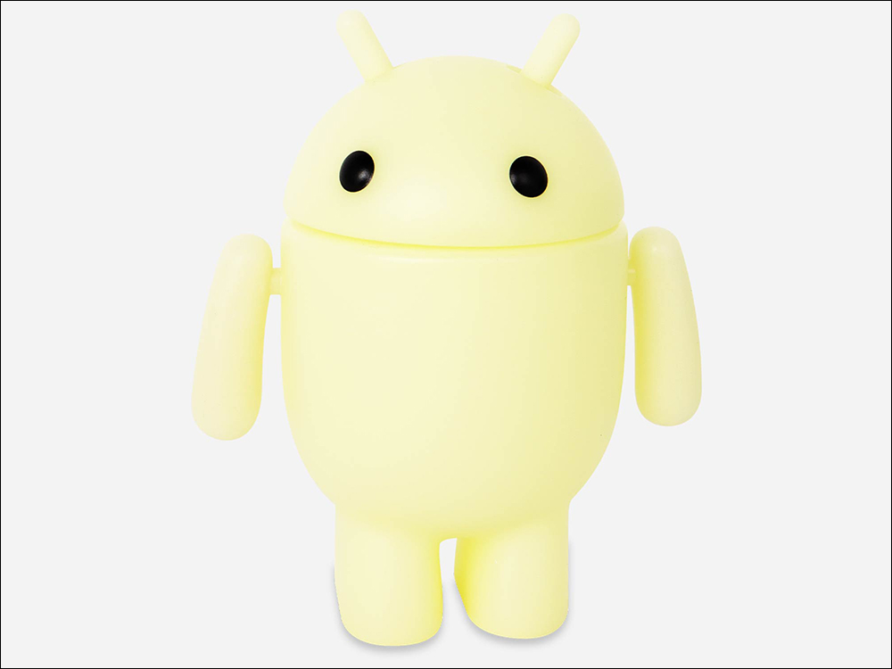 超可愛！Android 綠色機器人進化，Google推出「The Bot」炫酷夜光版機器人公仔 - 電腦王阿達