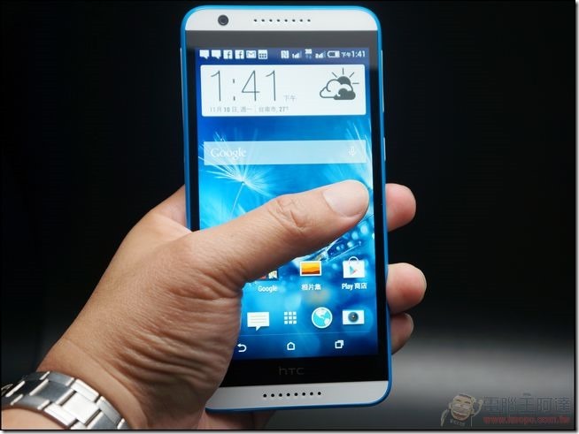 HTC Desire 820U (13)